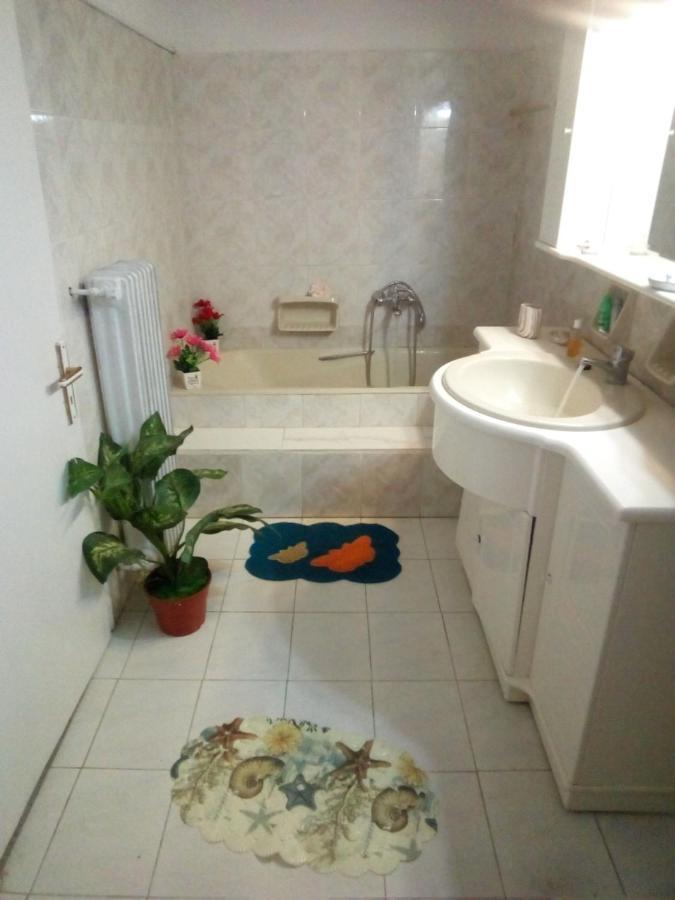 Villa Angela, Traditional Villa In The Village Agios Ioannis Peristeron  ภายนอก รูปภาพ