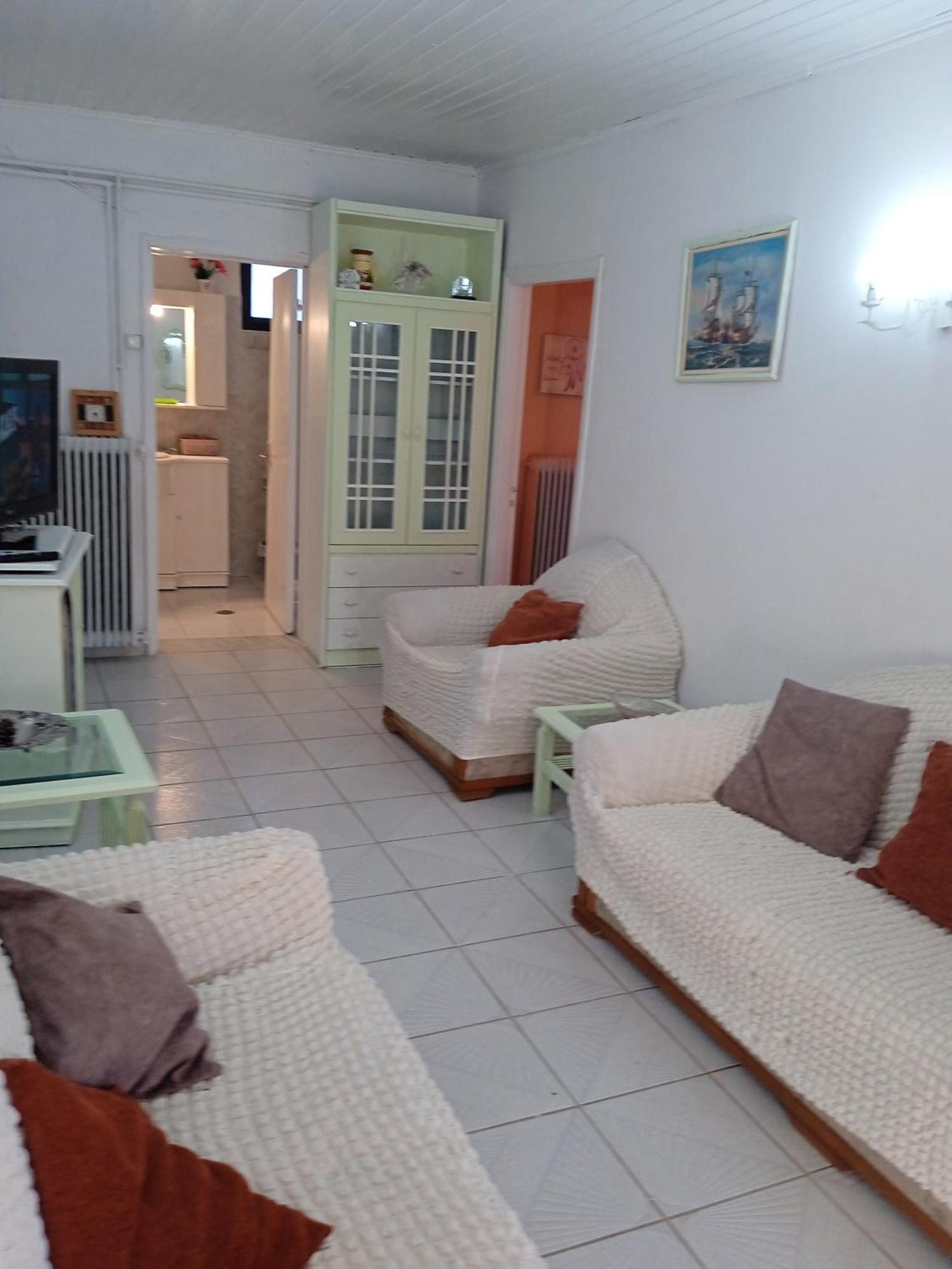 Villa Angela, Traditional Villa In The Village Agios Ioannis Peristeron  ภายนอก รูปภาพ