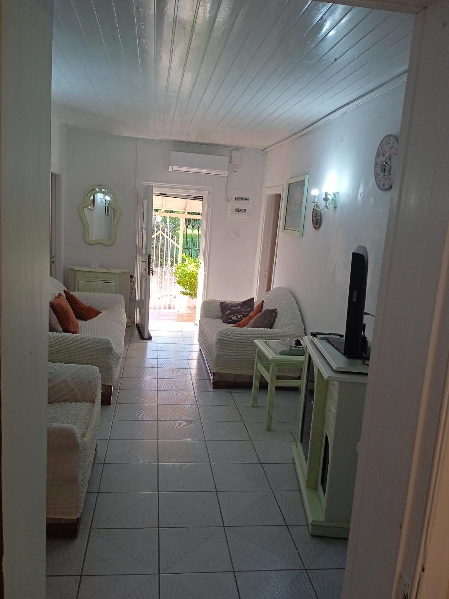 Villa Angela, Traditional Villa In The Village Agios Ioannis Peristeron  ภายนอก รูปภาพ